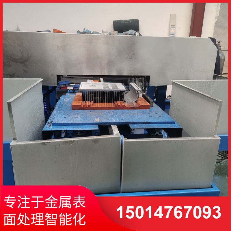鋁(lv)材(cai)直(zhi)紋拉絲(si)機廠(chang)傢